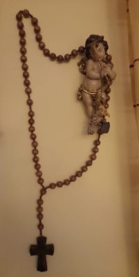 Rosenkranz und Engel
